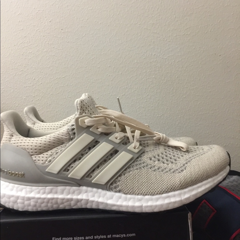 Ultra boost 1.0 creams (like new)